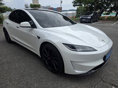 صورة 5 لـ 2024 Tesla MODEL 3