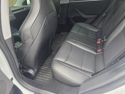 صورة مصغرة 15 لـ 2024 Tesla MODEL 3