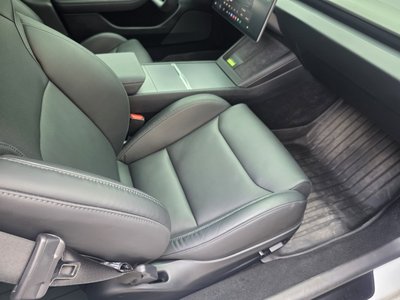 صورة مصغرة 16 لـ 2024 Tesla MODEL 3