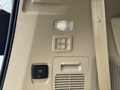 2025 Toyota LAND CRUISER 300 thumbnail 48