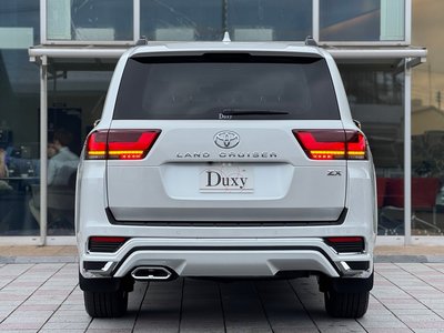 2025 Toyota LAND CRUISER 300 thumbnail 33
