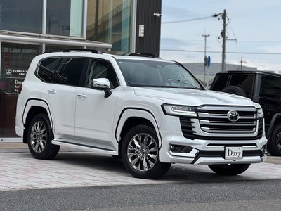 2025 Toyota LAND CRUISER 300 thumbnail 12