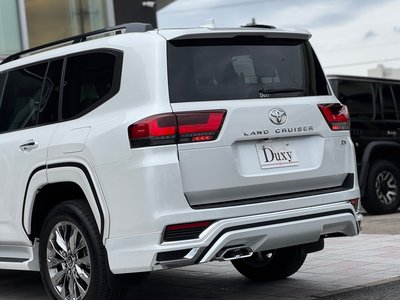 2025 Toyota LAND CRUISER 300 thumbnail 36