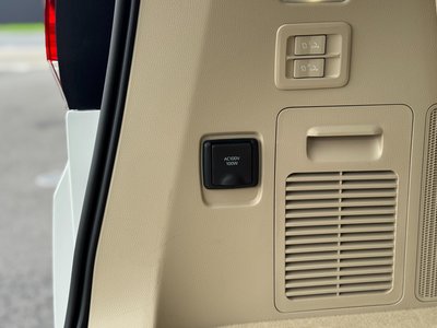 2025 Toyota LAND CRUISER 300 thumbnail 47