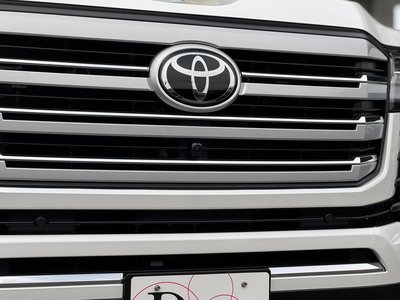 2025 Toyota LAND CRUISER 300 thumbnail 16