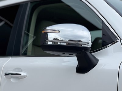 2025 Toyota LAND CRUISER 300 thumbnail 25