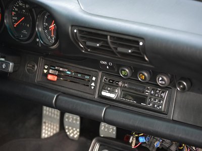 PORSCHE 911 - 9
