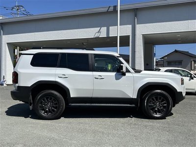 TOYOTA LAND CRUISER 250 - 7