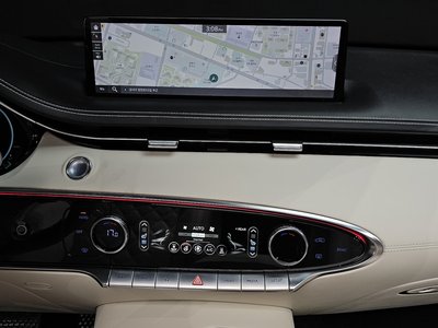 2022 Genesis ELECTRIFIED GV70 thumbnail 14