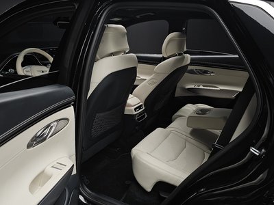 2022 Genesis ELECTRIFIED GV70 thumbnail 12