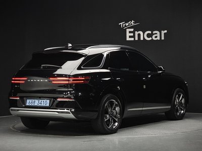 2022 Genesis ELECTRIFIED GV70 photo 3
