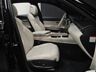 2022 Genesis ELECTRIFIED GV70 photo 10