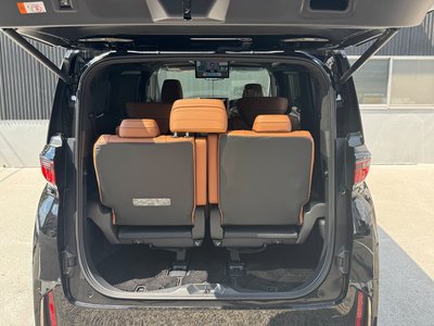 TOYOTA VELLFIRE - 10