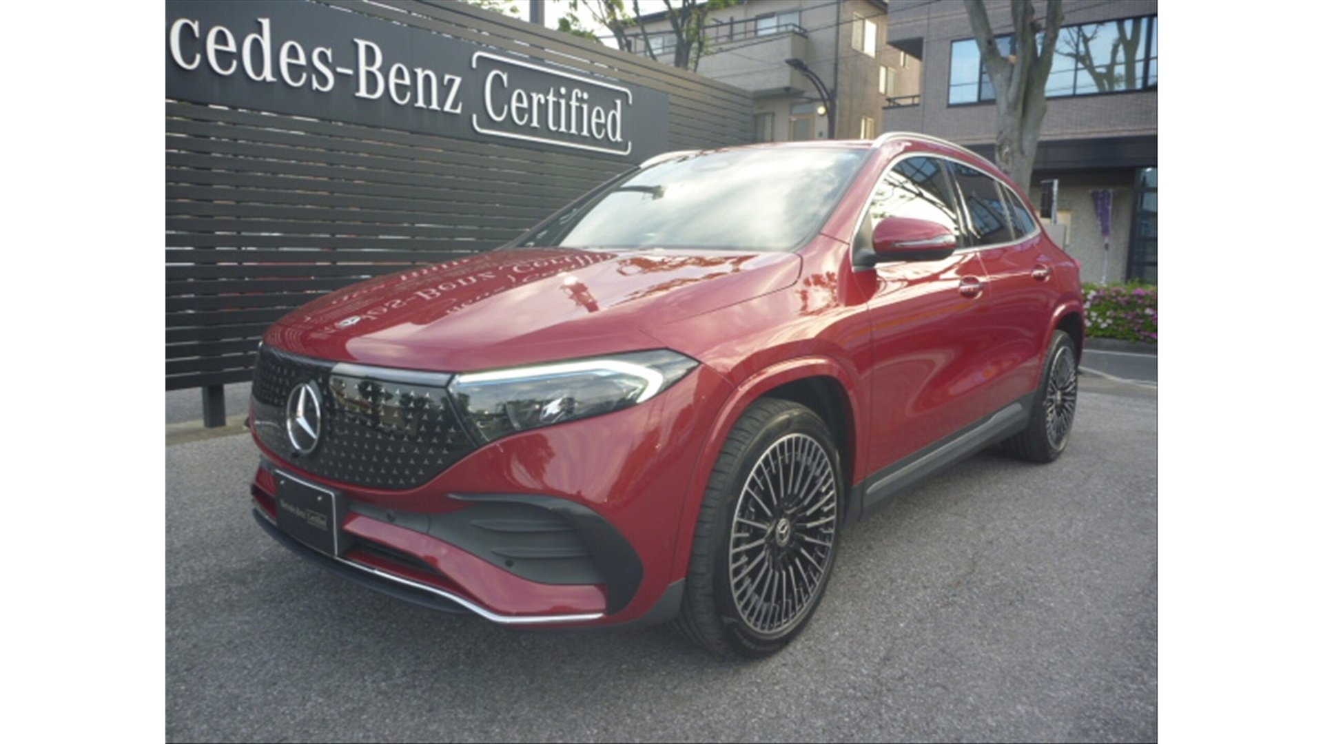 MERCEDES-BENZ EQA - View 1