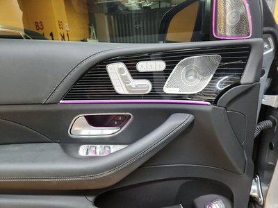 MERCEDES-BENZ GLS - 10