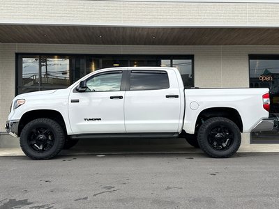 TOYOTA TUNDRA - 6