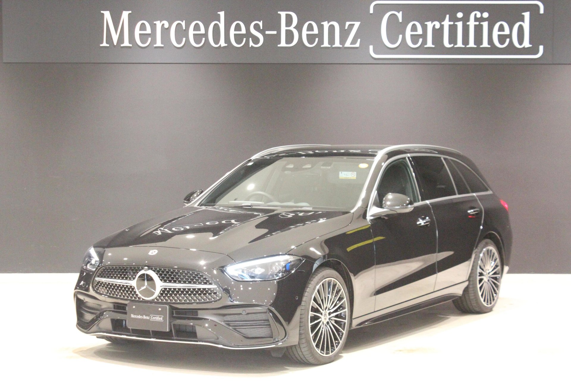 MERCEDES-BENZ C-CLASS - View 1