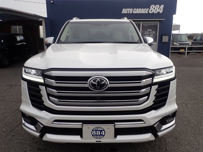 TOYOTA LAND CRUISER 300 - 9