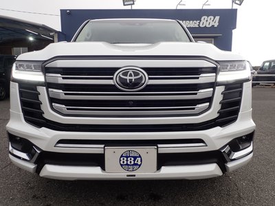 TOYOTA LAND CRUISER 300 - 10