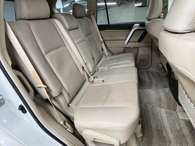 TOYOTA LAND CRUISER PRADO - 10