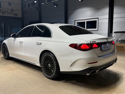 MERCEDES-BENZ E-CLASS - 5