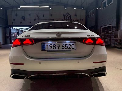 MERCEDES-BENZ E-CLASS - 3