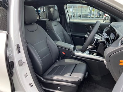 MERCEDES-BENZ GLA - 9