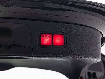 MERCEDES-BENZ GLA - 5