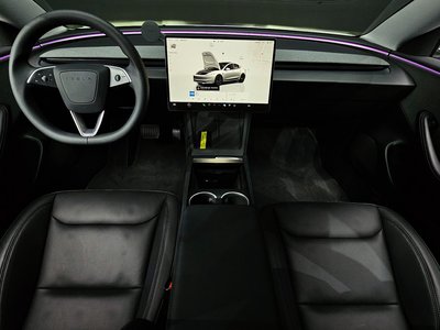 TESLA MODEL 3 - 5