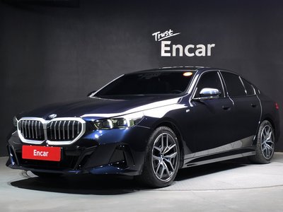 صورة 1 لـ 2025 BMW 5 SERIES