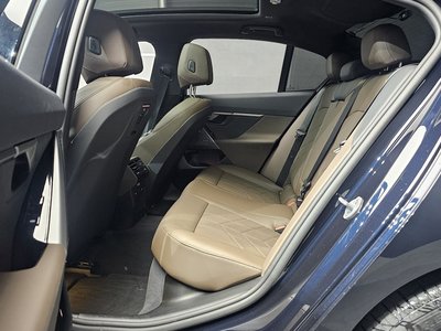 صورة مصغرة 18 لـ 2025 BMW 5 SERIES