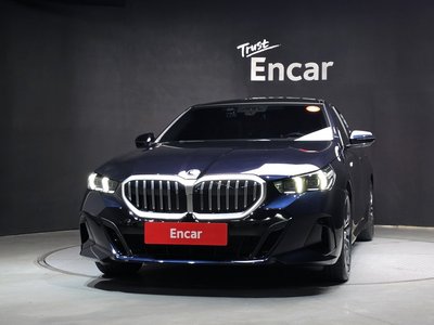 صورة 2 لـ 2025 BMW 5 SERIES
