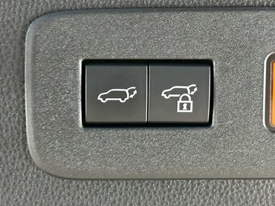 صورة مصغرة 30 لـ 2024 Toyota LAND CRUISER 250