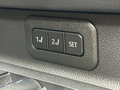 صورة مصغرة 49 لـ 2024 Toyota LAND CRUISER 250