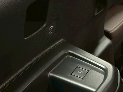 صورة مصغرة 37 لـ 2024 Toyota LAND CRUISER 250