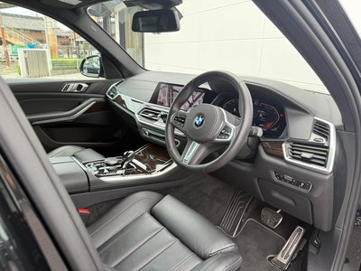 صورة 8 لـ 2020 BMW X5