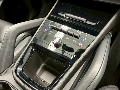 2024 Porsche CAYENNE thumbnail 61