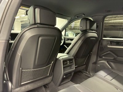 2024 Porsche CAYENNE thumbnail 92