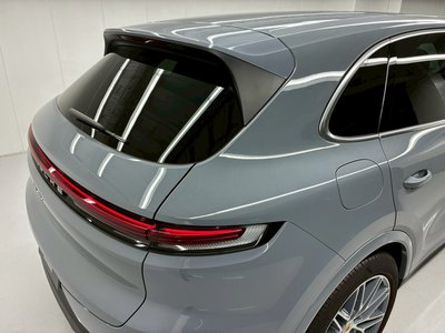 2024 Porsche CAYENNE thumbnail 130