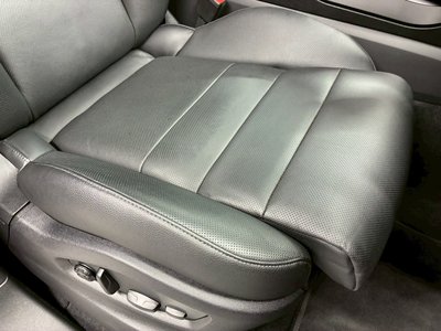 2024 Porsche CAYENNE thumbnail 32