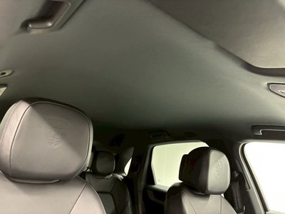2024 Porsche CAYENNE thumbnail 38