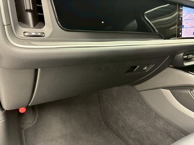 2024 Porsche CAYENNE thumbnail 84
