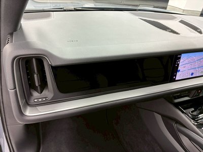 2024 Porsche CAYENNE thumbnail 83