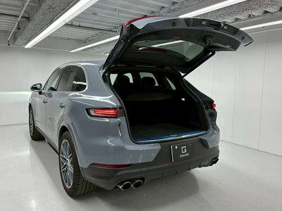 2024 Porsche CAYENNE thumbnail 109