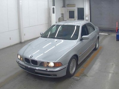 BMW 5 SERIES - 4