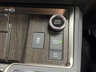 2025 Lexus GX — миниатюра 46