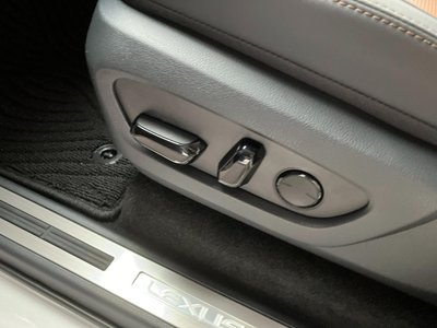 2025 Lexus GX — миниатюра 18