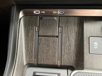 2025 Lexus GX — миниатюра 47