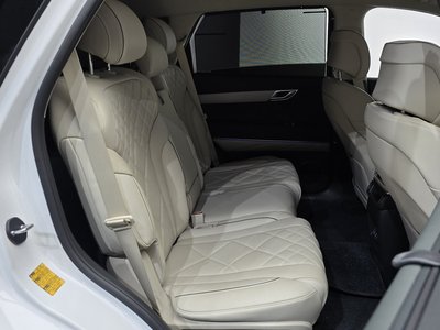 2025 Genesis GV80 — миниатюра 17