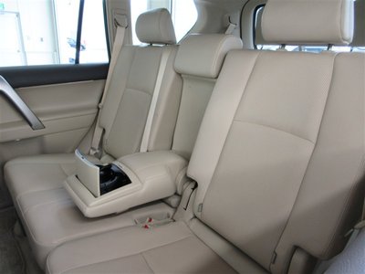 2022 Toyota LAND CRUISER PRADO — миниатюра 16